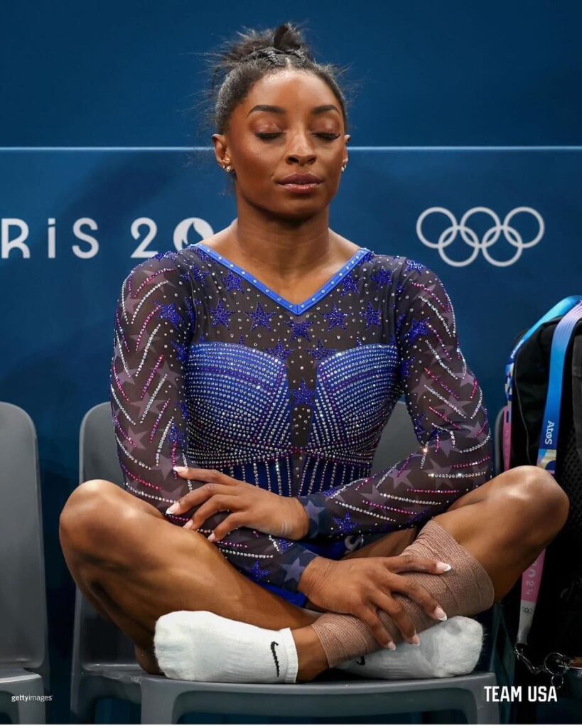 Simone Biles Cuide de Sua Saúde Mental Como um Campeão